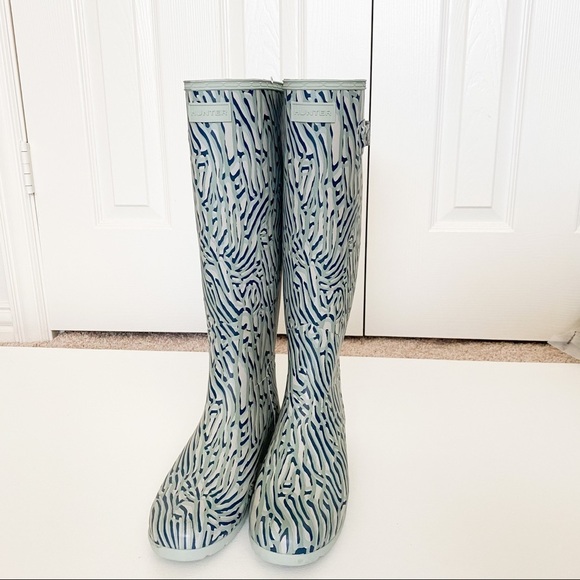 Hunter turquoise printed size 7 rain boots - Picture 11 of 11